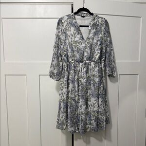 Torrid White and Gray Floral Long Sleeve Dress